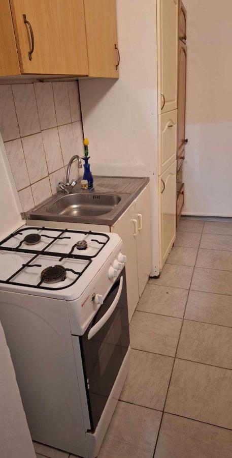 Гостевой дом Pihenes A Malomtonal Privat Berlemeny Тапольца Экстерьер фото